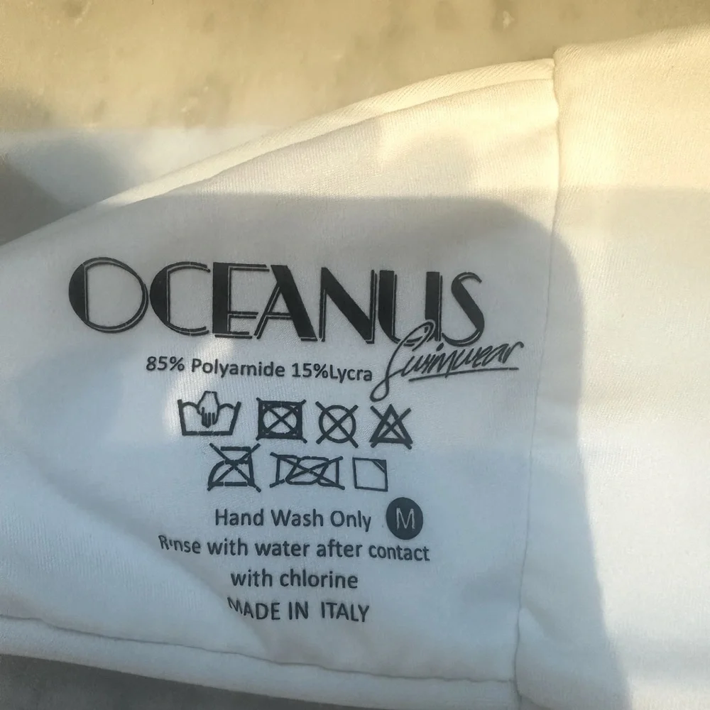 Oceanus Strawberry Print White Bandeau Bikini Top & Bottom Set